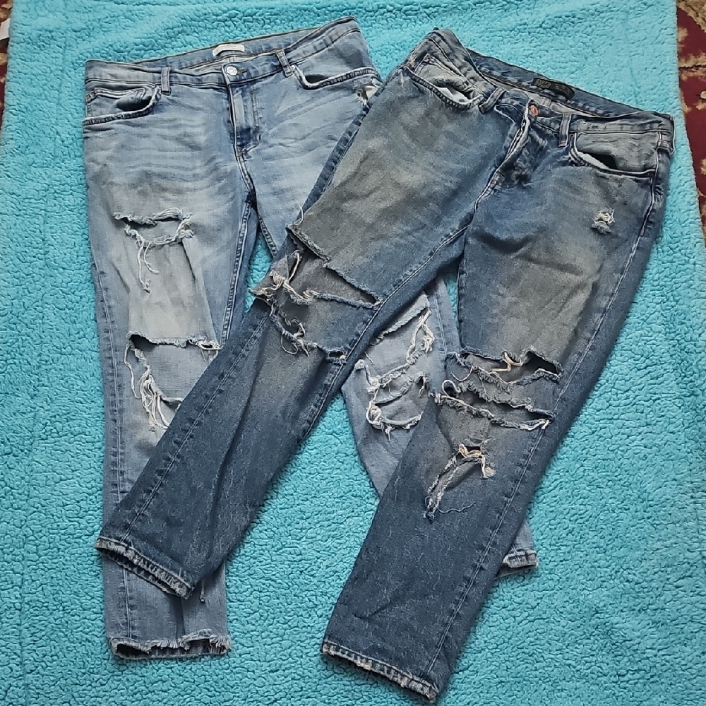 ⚜️2 Pair Of Zara Women's Distressed Blue Jeans Set